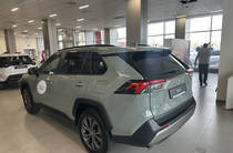 Toyota RAV4 Lounge