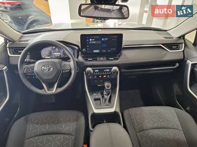 Новый Toyota RAV4 2025 - фото 5