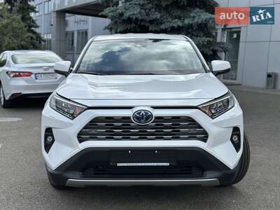 Новий Toyota RAV4 2025 - фото 3
