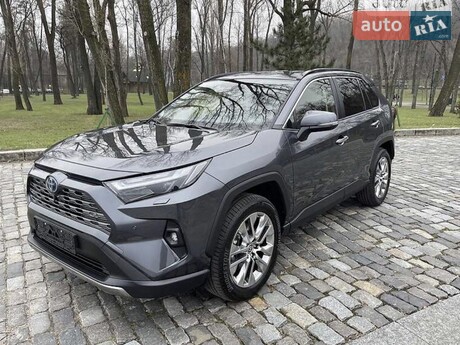 Toyota RAV4 2025