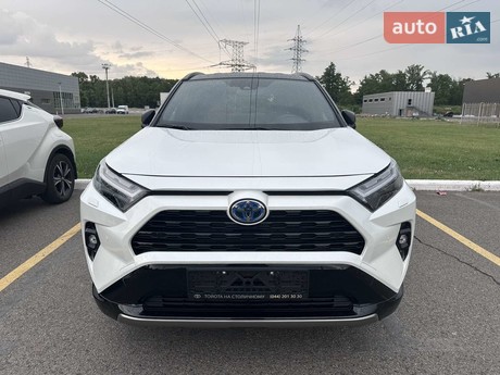 Toyota RAV4 2025