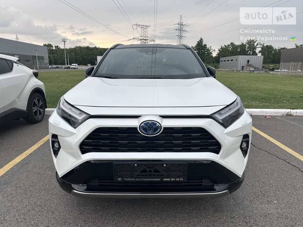 Toyota RAV4 2025