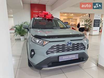 Toyota RAV4 Lounge 2.5 e-CVT (218 к.с.) 2025