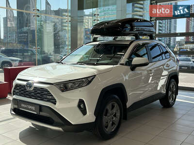Новий Toyota RAV4 2025 - фото 5