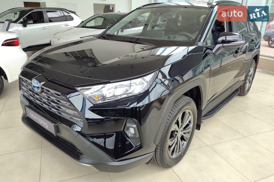 Toyota RAV4 - фото 3