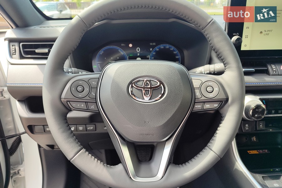 Toyota RAV4 - фото 18