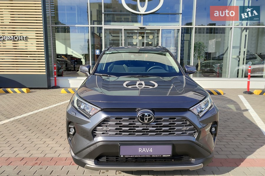 Toyota RAV4 - фото 3