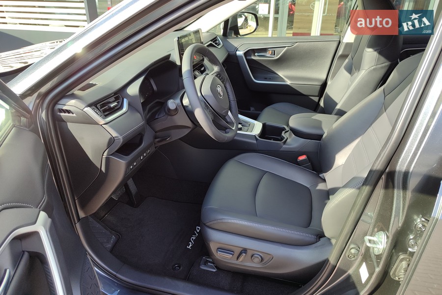 Toyota RAV4 - фото 19