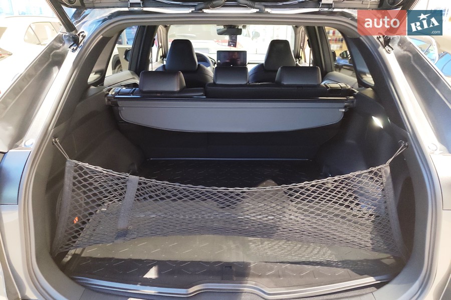 Toyota RAV4 - фото 11