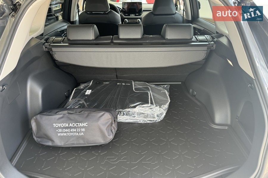 Toyota RAV4 - фото 19