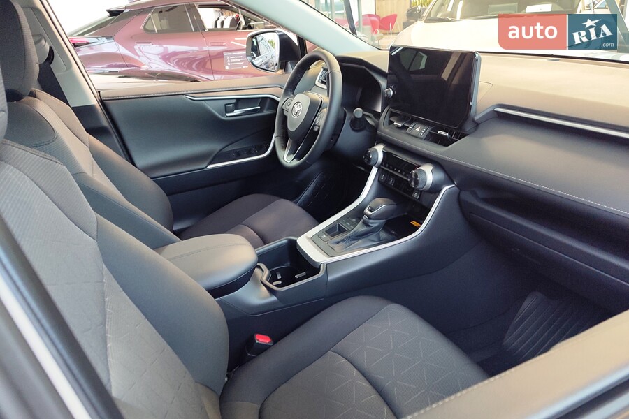 Toyota RAV4 - фото 18