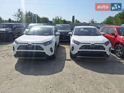 Новий Toyota RAV4 2025 - фото 2