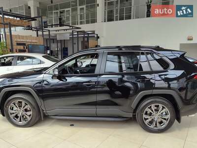 Новий Toyota RAV4 2025 - фото 5