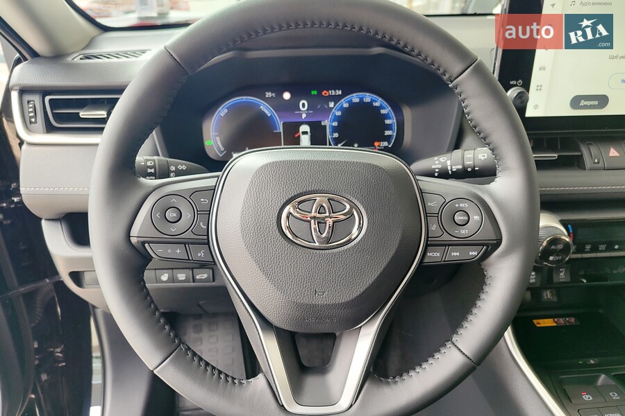 Toyota RAV4 - фото 15