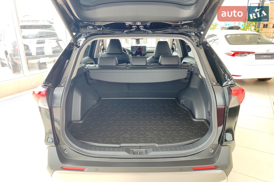Toyota RAV4 - фото 11
