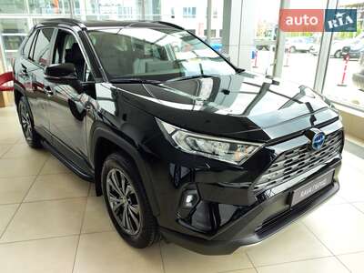 Новий Toyota RAV4 2025 - фото 3