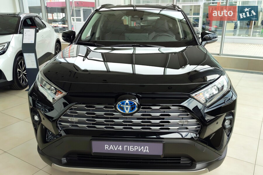 Toyota RAV4 - фото 2