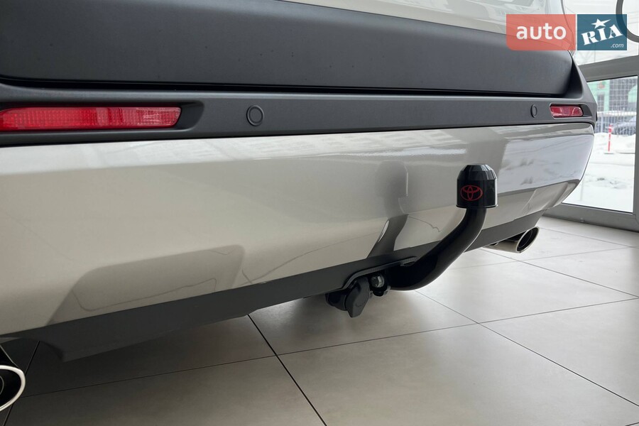 Toyota RAV4 - фото 9