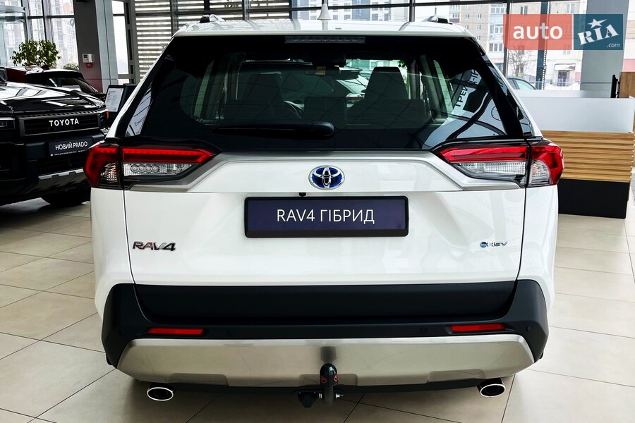Toyota RAV4 - фото 6