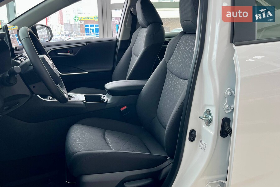 Toyota RAV4 - фото 18