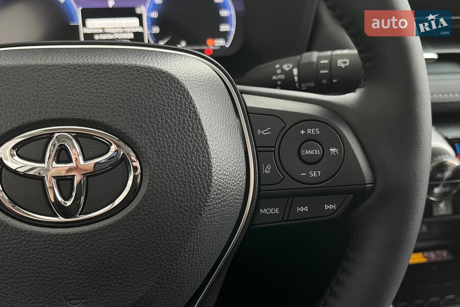 Toyota RAV4 - фото 25