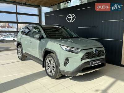 Toyota RAV4 2025 Premium