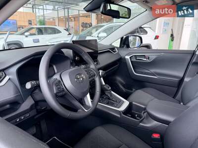 Новый Toyota RAV4 2025 - фото 5