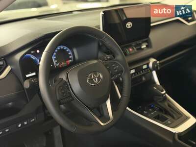 Новый Toyota RAV4 2025 - фото 2