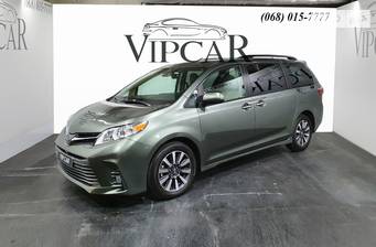 Toyota Sienna 3.5 AT (296 л.с.) AWD 2021 Toyota Sienna 3.5 AT (296 л.с.) AWD 2021