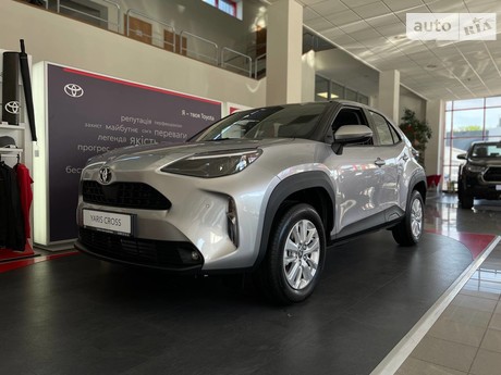 Toyota Yaris Cross 2024