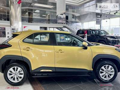 Toyota Yaris Cross Active 1.5 CVT (125 к.с.) 2024