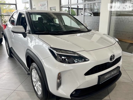 Toyota Yaris Cross 2024