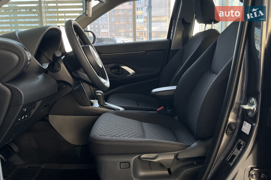 Toyota Yaris Cross - фото 15