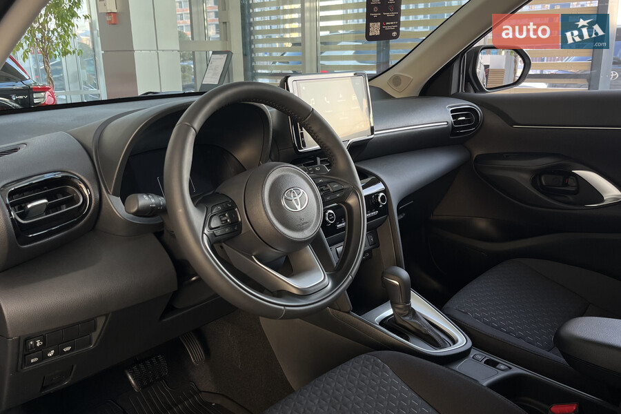 Toyota Yaris Cross - фото 17