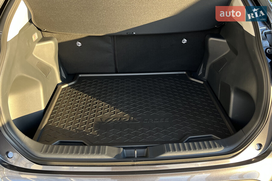 Toyota Yaris Cross - фото 12