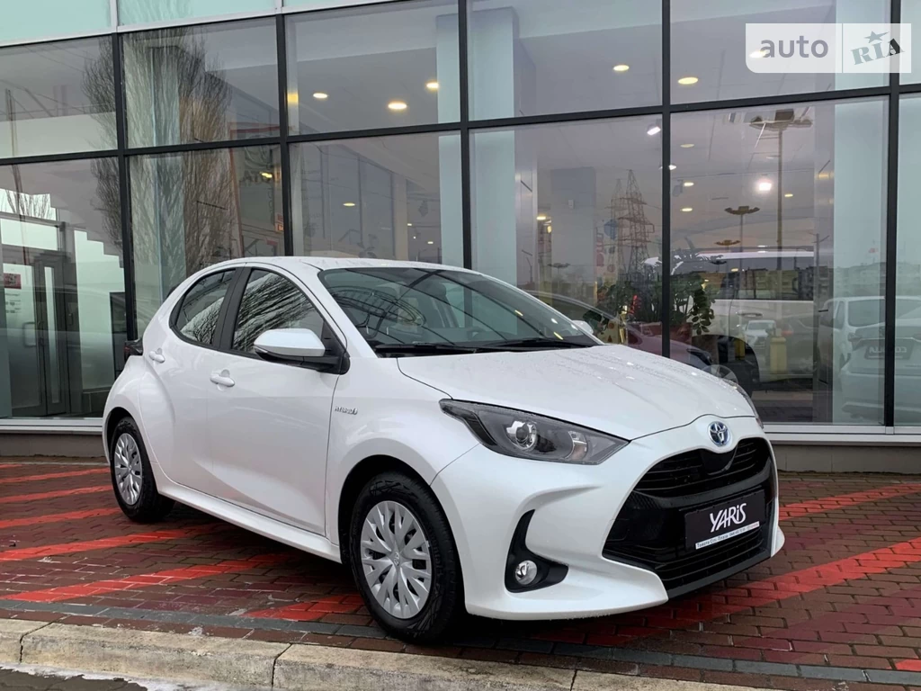 Toyota Yaris Active