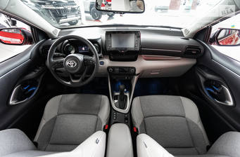 Toyota Yaris 2023 Elegant