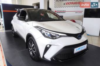 Toyota C-HR 2.0 Hybrid e-CVT (184 л.с.) 2020 Toyota C-HR 2.0 Hybrid e-CVT (184 л.с.) 2020