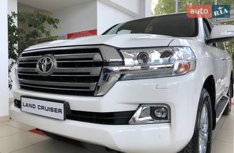 Toyota Land Cruiser 200 4.6 AT (309 л.с.) 2020 Toyota Land Cruiser 200 4.6 AT (309 л.с.) 2020
