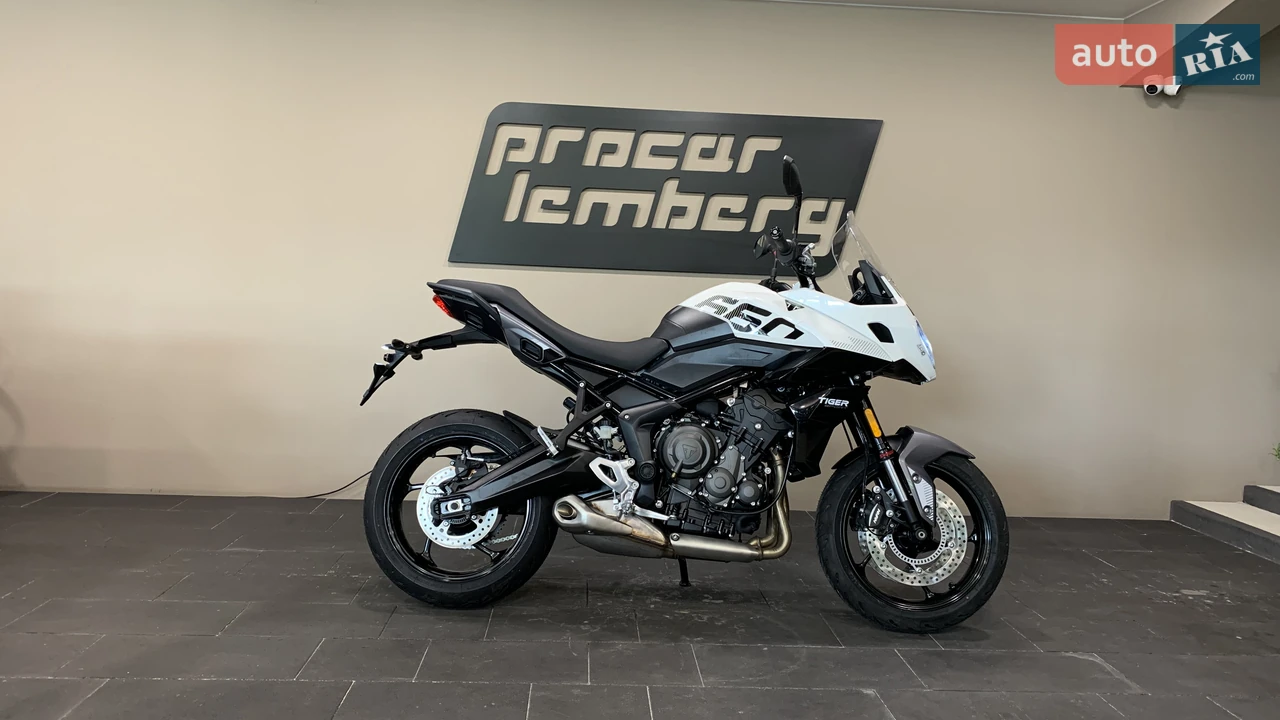 Triumph Tiger Base