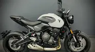Triumph Trident Base