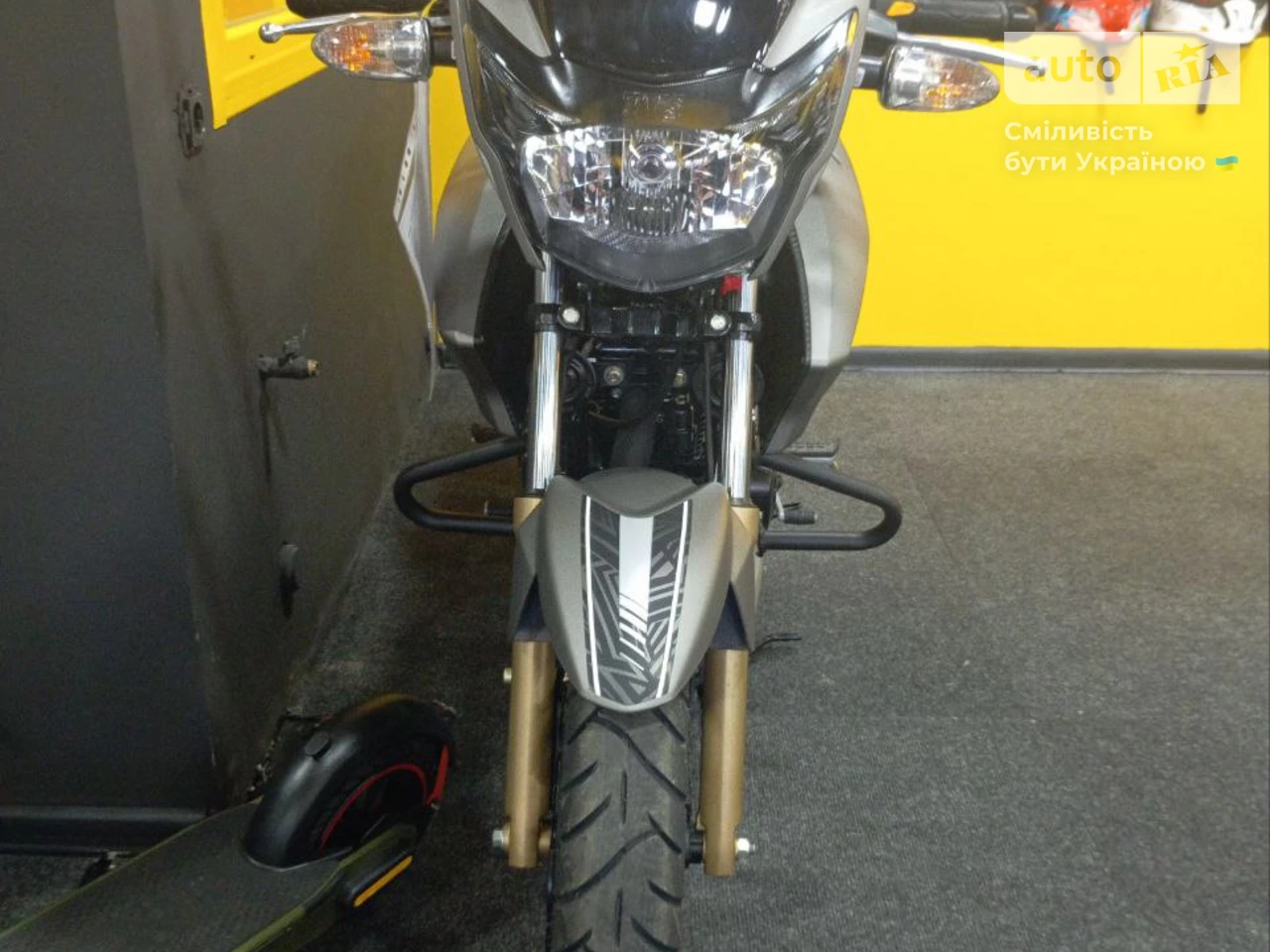 TVS Apache RTR180 Base