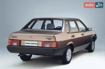 ВАЗ 21099 1.5 MT (81 л.с.) 2001