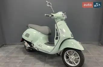 Vespa GTS
