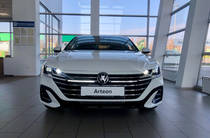 Volkswagen Arteon R-Line