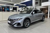 Volkswagen Arteon R-Line