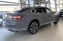 Volkswagen Arteon R-Line