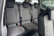Volkswagen Caravelle Premium