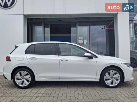 Volkswagen Golf 2025