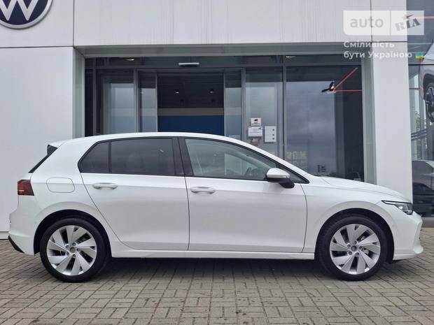 Volkswagen Golf 2025